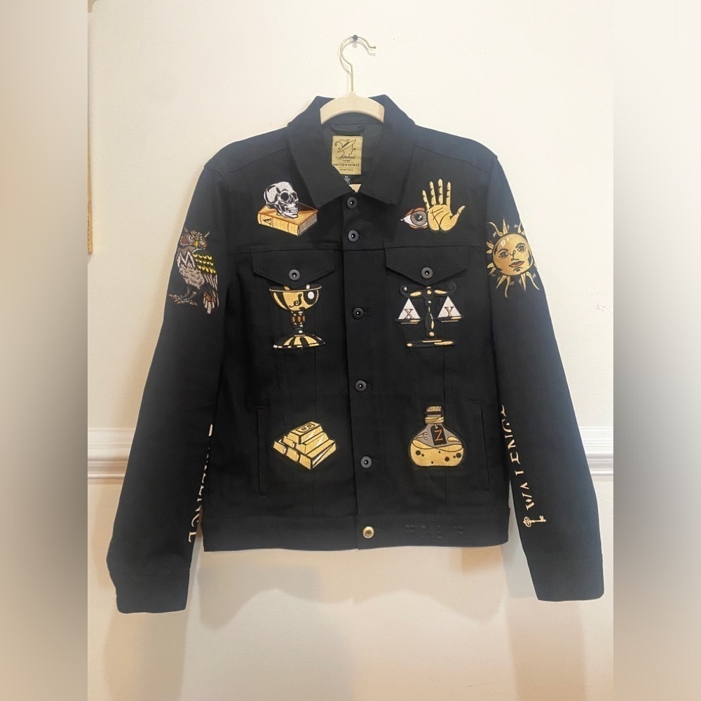 Theory Game Mat Pat Black Denim Trucker Jacket Video Game Wizard Sz XS